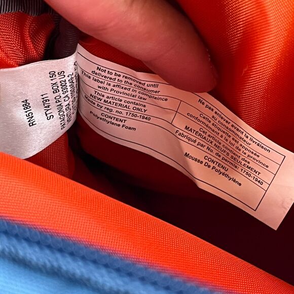 Patagonia Refugio 28L Backpack Black Outdoor Hiking Camping Padded 28 - Picture 9 of 11